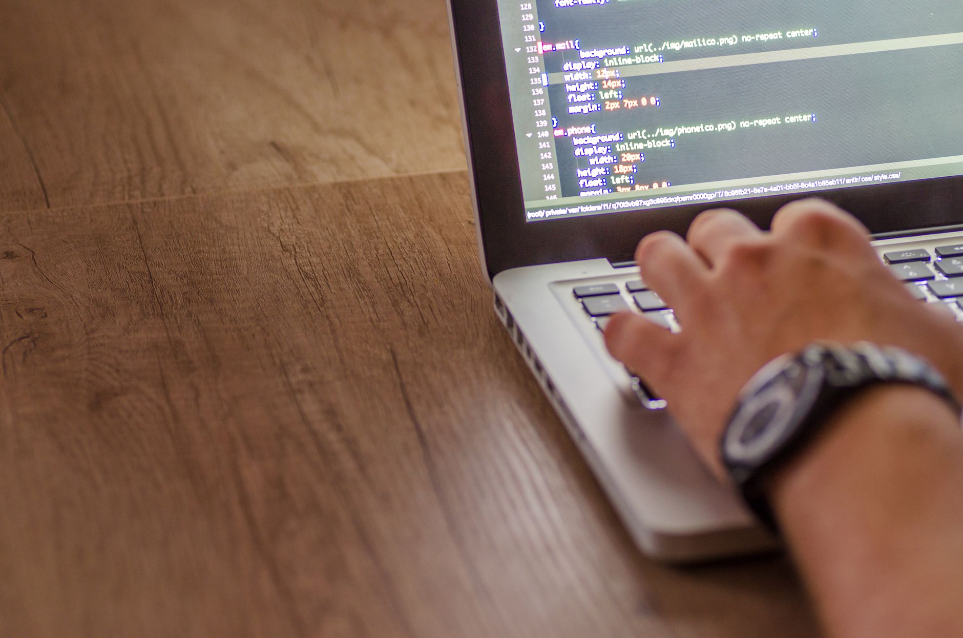 MEGABIT - Serviços de Web Design e Desenvolvimento
